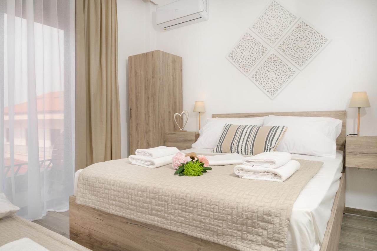 Sand Rooms To Let Nea Roda Esterno foto